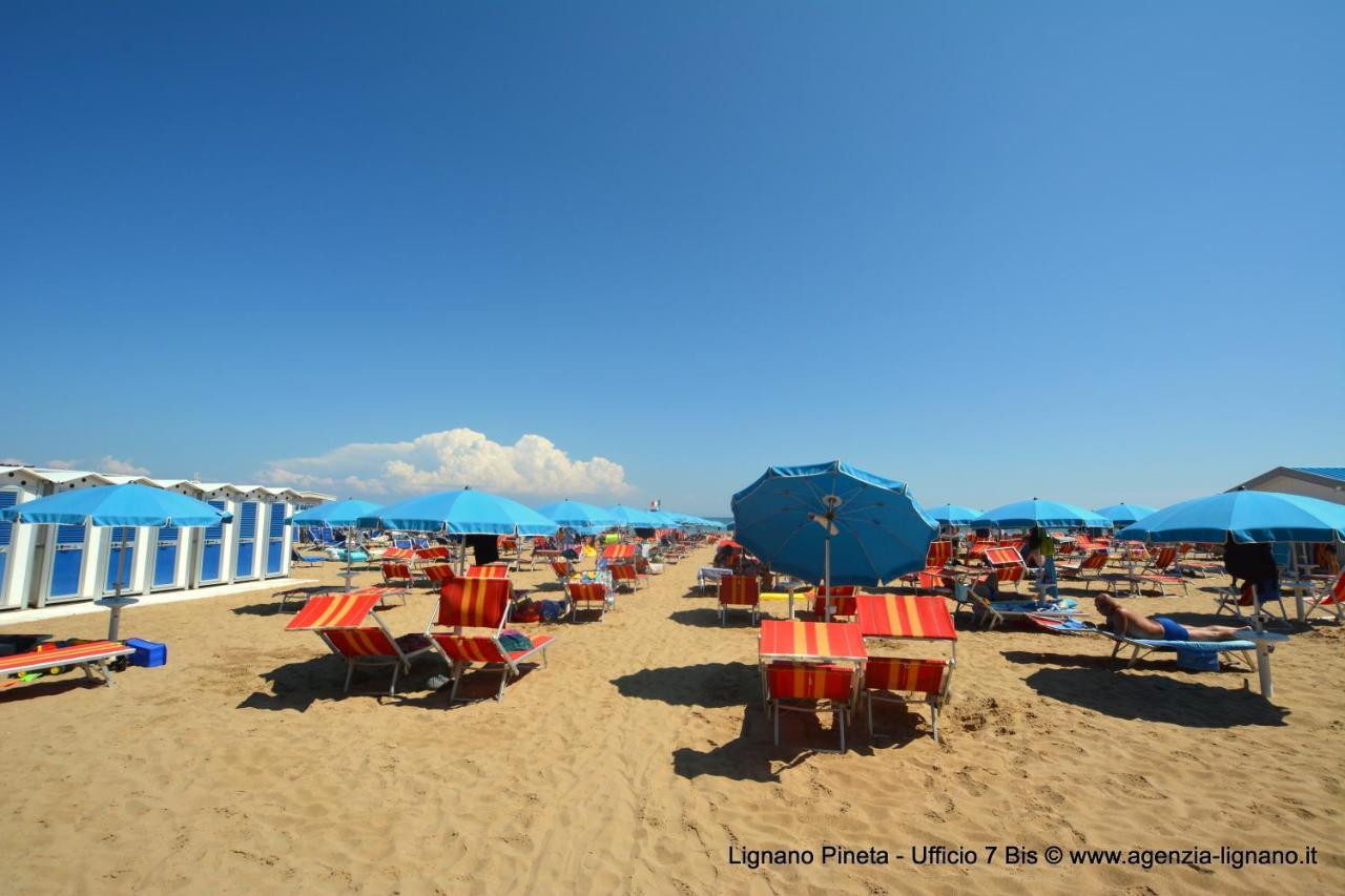 Flat In Lignano Pineta Apartment Линяно Сабиадоро Екстериор снимка