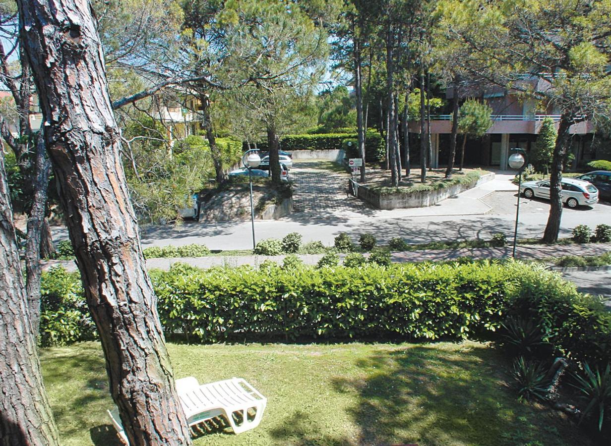 Flat In Lignano Pineta Apartment Линяно Сабиадоро Екстериор снимка
